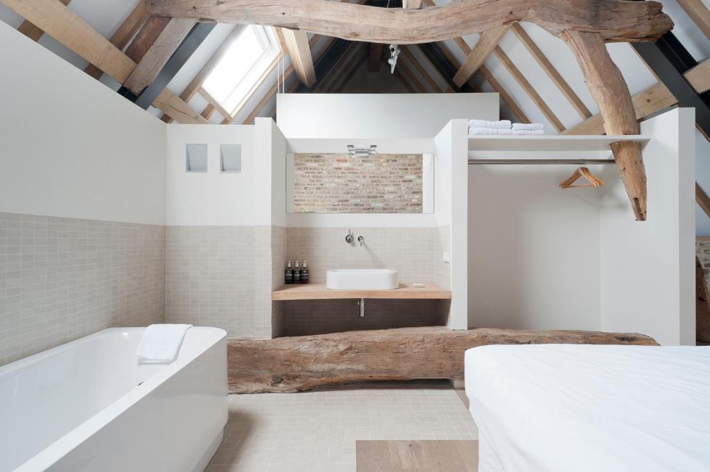 Cour 8 Lofts Guest House Maastricht Phòng bức ảnh